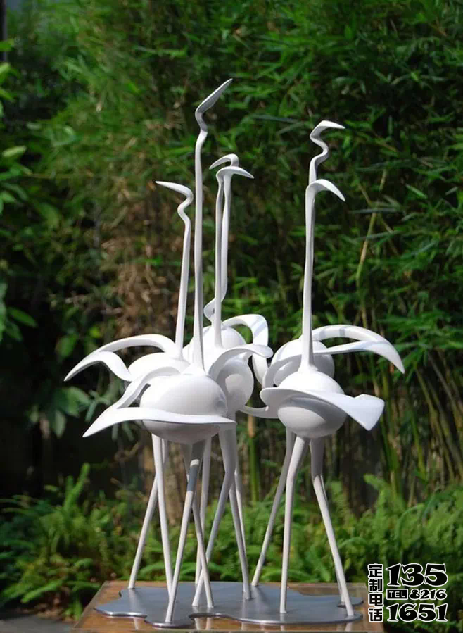 戶外景區(qū)抽象玻璃鋼白色火烈鳥(niǎo)雕塑