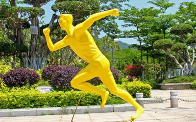 體育廣場玻璃鋼運動跑步人物雕塑