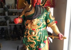 玻璃鋼彩繪大型供奉佛像關(guān)公雕塑