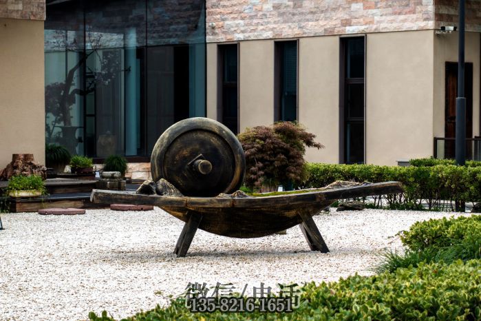 人物雕塑實拍圖