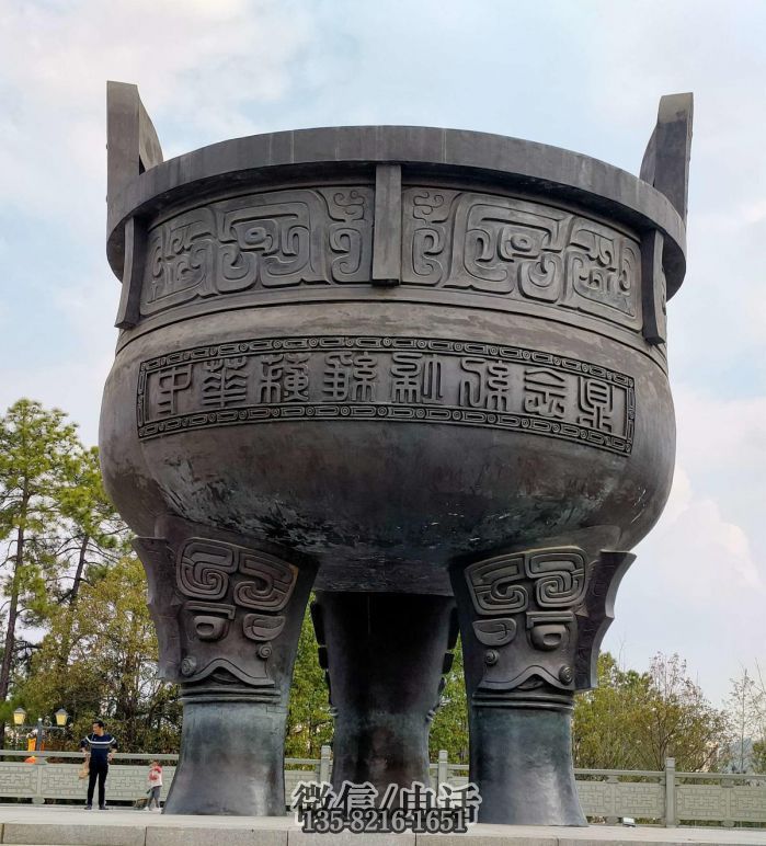 人物雕塑實(shí)拍圖